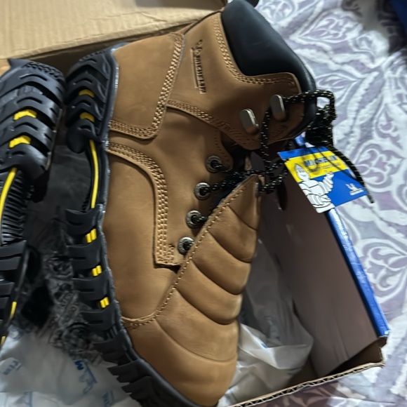 MICHELIN NWT METATARSAL STEEL TOE BOOTS NEVER WORN - Picture 4 of 5